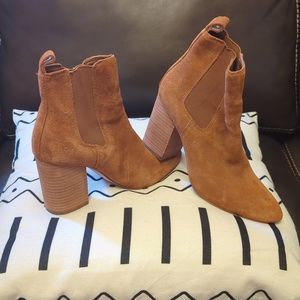 Steve Madden Brown Boots *Used* Size 6.5